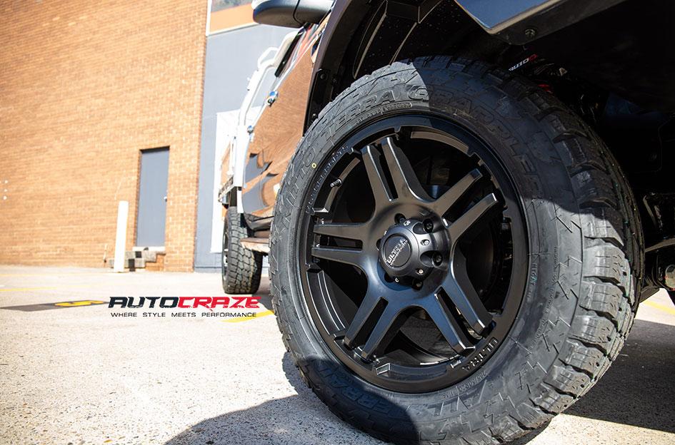 FORD RANGER BULLY 264 SATIN BLACK